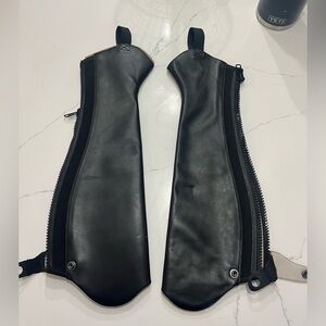 Ariat Kendron Half Chap (MT) NWT